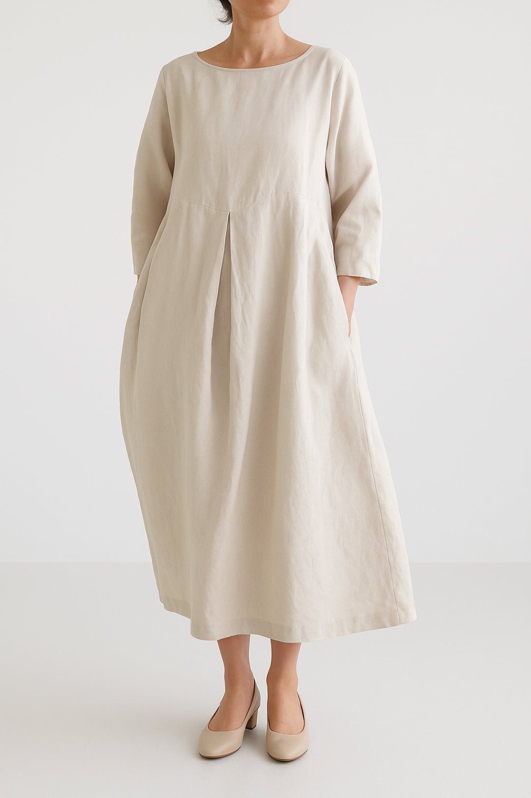 Women’s Relaxed Fit Midi Dress – Wide Silhouette with Front Pleat Detailing and Three-Quarter Sleeves