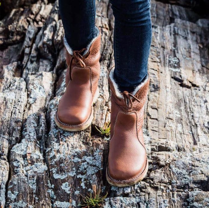 Women’s Shearling-Lined Ankle Boots with Foldable Cuff – Winter Casual Comfort