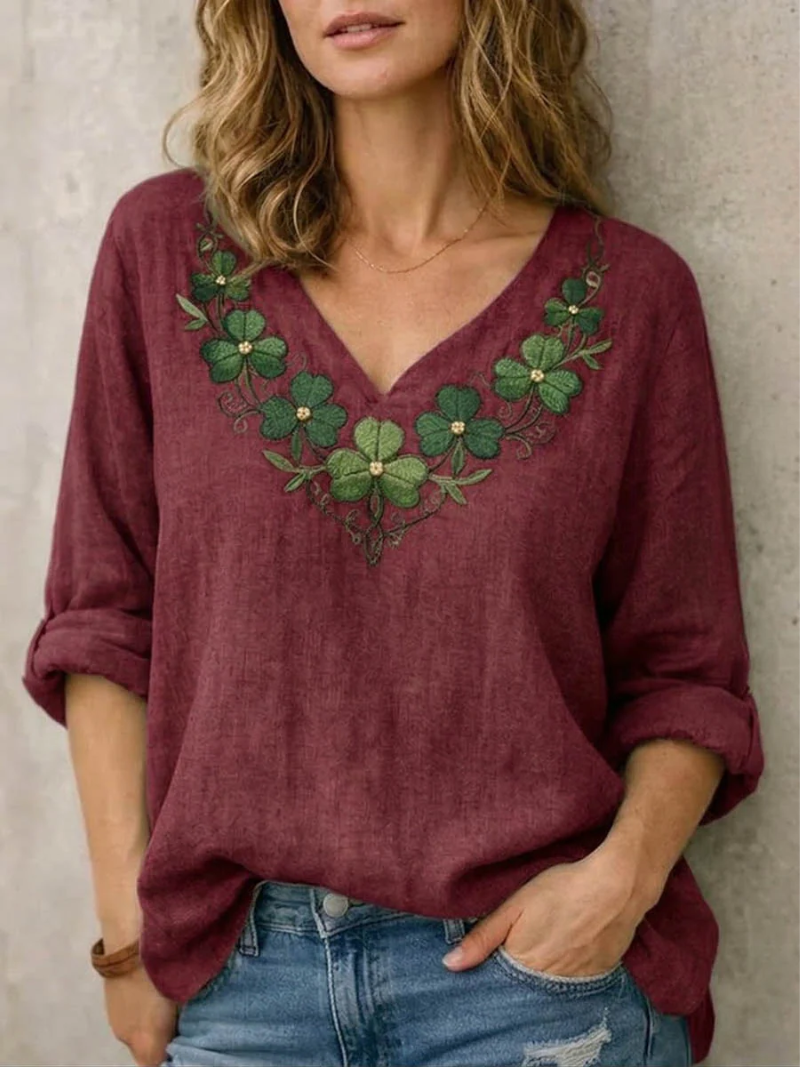 Sara – Blouse with V-neck
